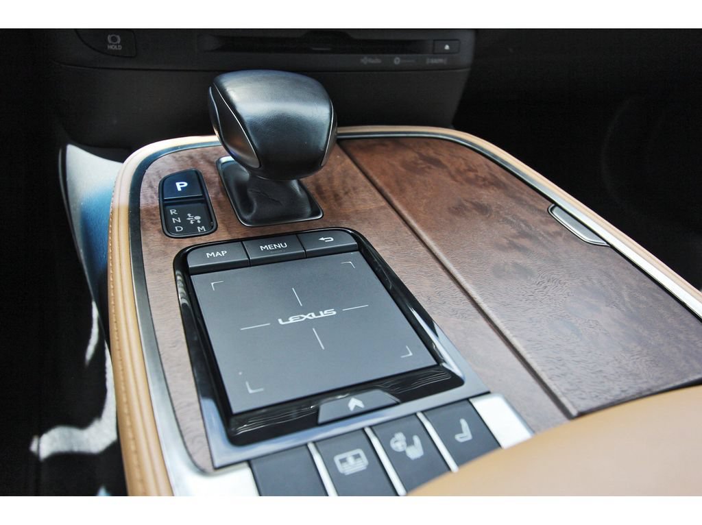 Used 2022 Lexus LS 500 RWD image 24
