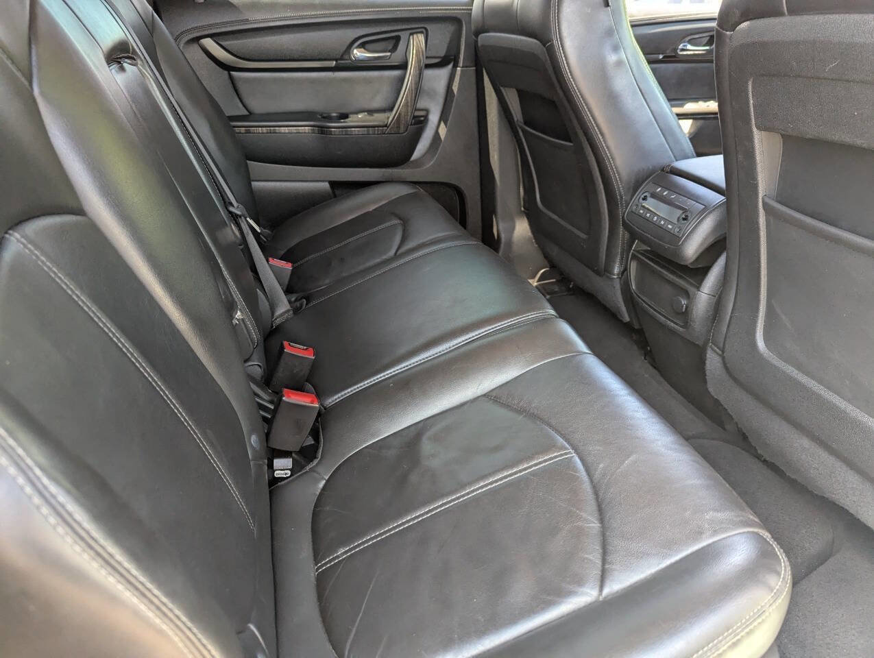 Used 2013 GMC Acadia SLT image 12