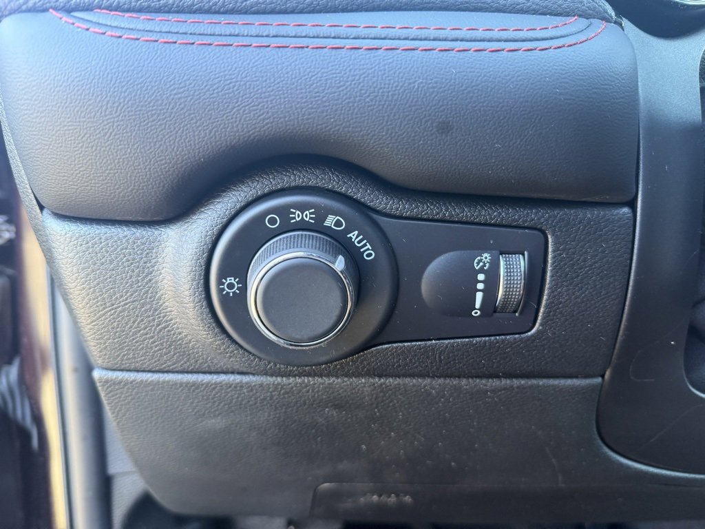 Used 2024 Dodge Durango GT image 17