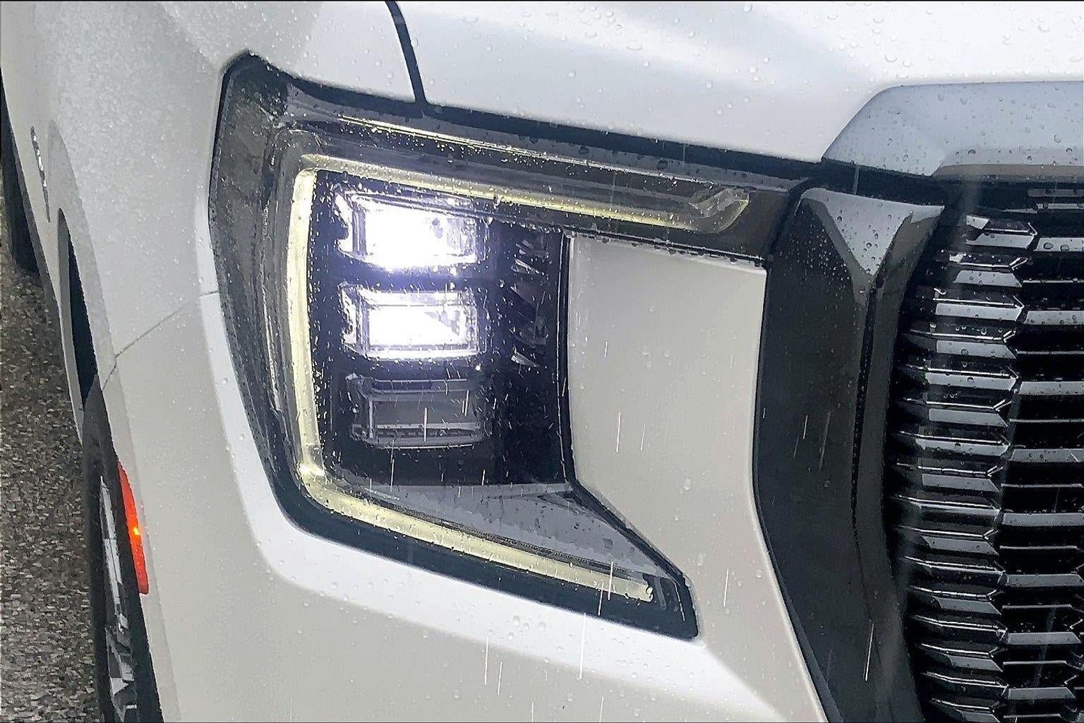 Used 2023 GMC Yukon XL Denali Ultimate AWD/4WD image 28