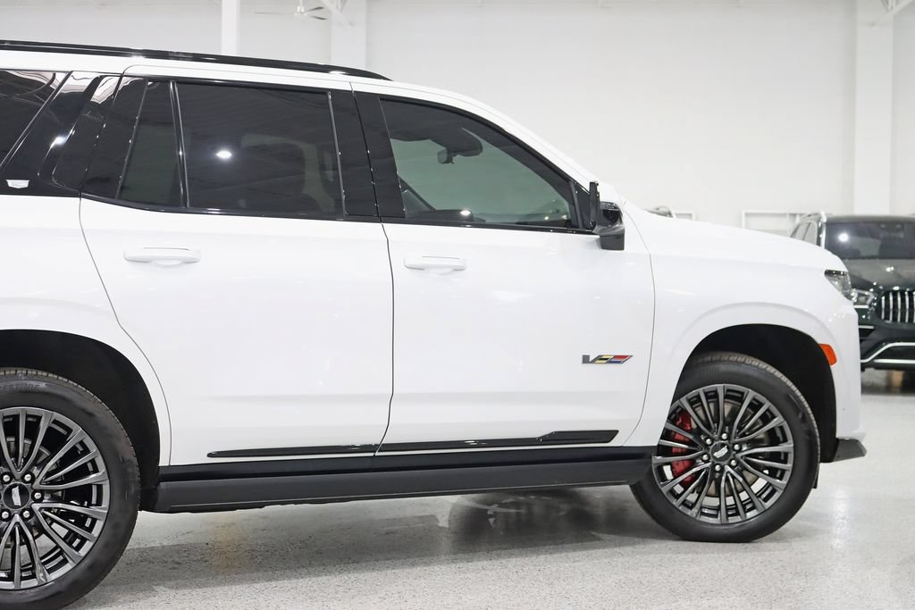 Used 2024 Cadillac Escalade V AWD/4WD image 11