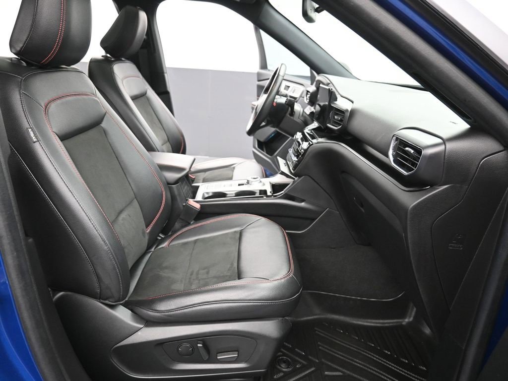 Certified 2023 Ford Explorer ST-Line w/ Class IV Trailer Tow Package image 25