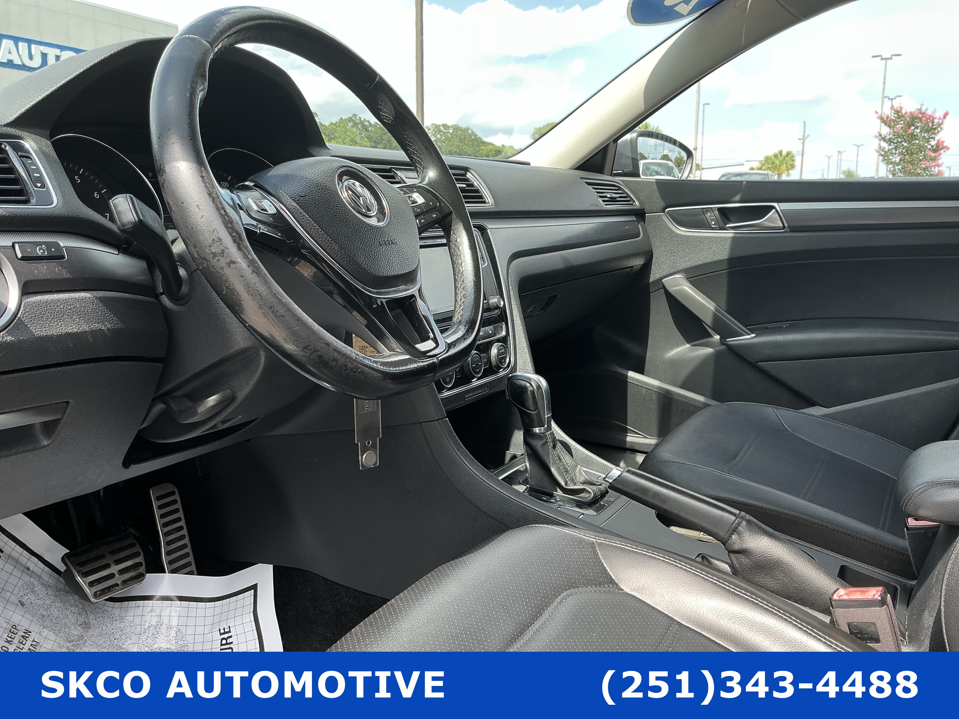Used 2018 Volkswagen Passat 2.0T R-Line FWD image 20