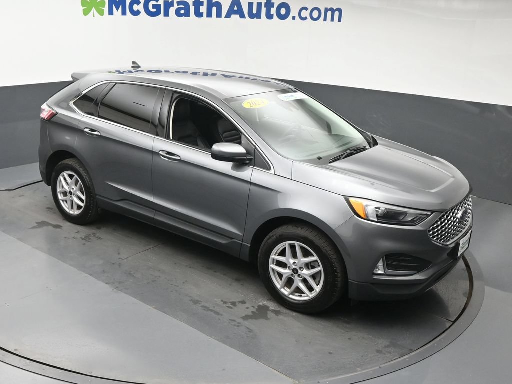 Used 2024 Ford Edge SEL w/ Convenience Package AWD/4WD image 3