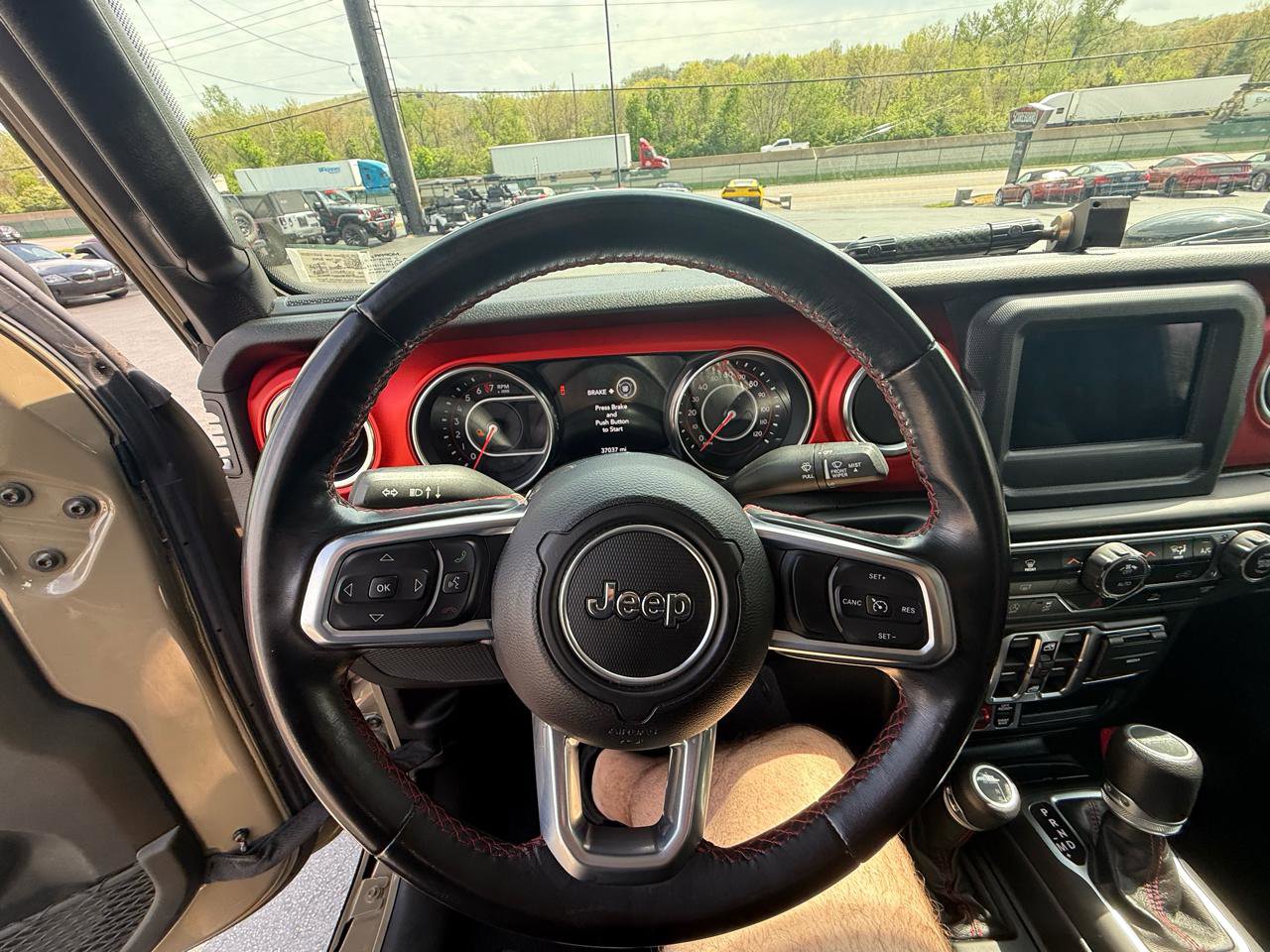 Used 2020 Jeep Gladiator Rubicon w/ Trailer Tow Package AWD/4WD image 17