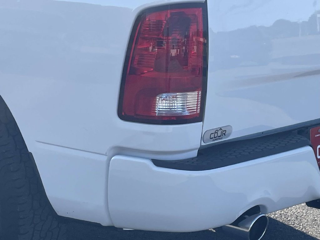 Used 2015 RAM 1500 Express AWD/4WD image 18
