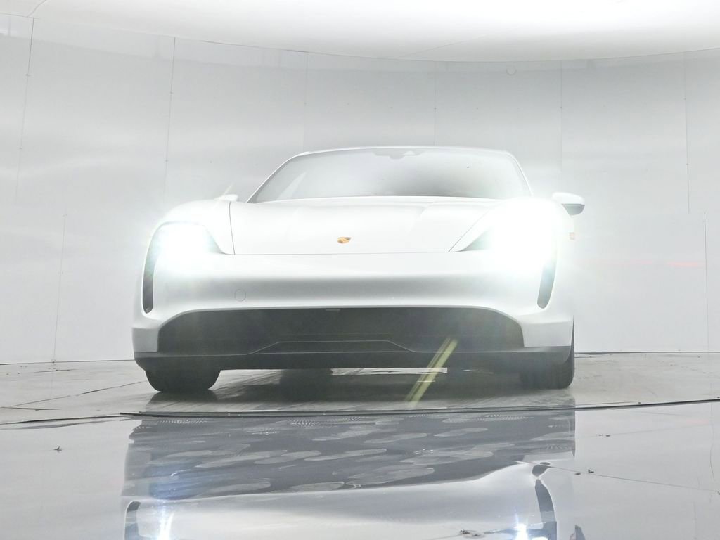 Used 2021 Porsche Taycan 4S image 45