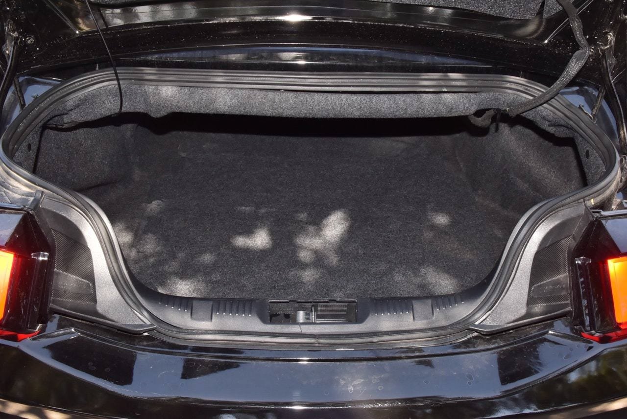 Used 2025 Ford Mustang Premium RWD image 33