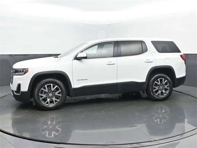 Used 2023 GMC Acadia SLE image 2