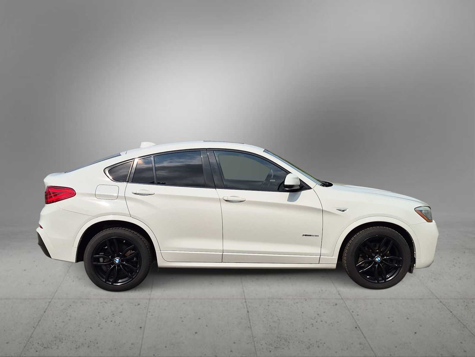 Used 2016 BMW X4 xDrive28i AWD/4WD image 9