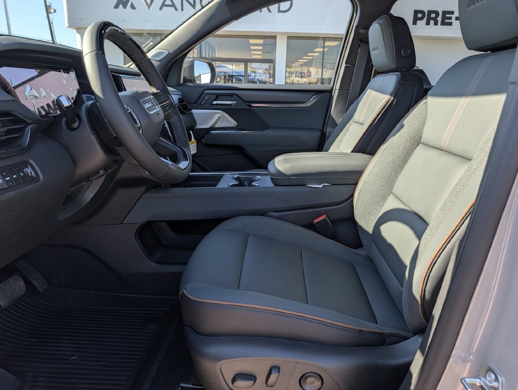 New 2027 GMC Acadia AT4 w/ AT4 Reserve Package AWD/4WD image 25