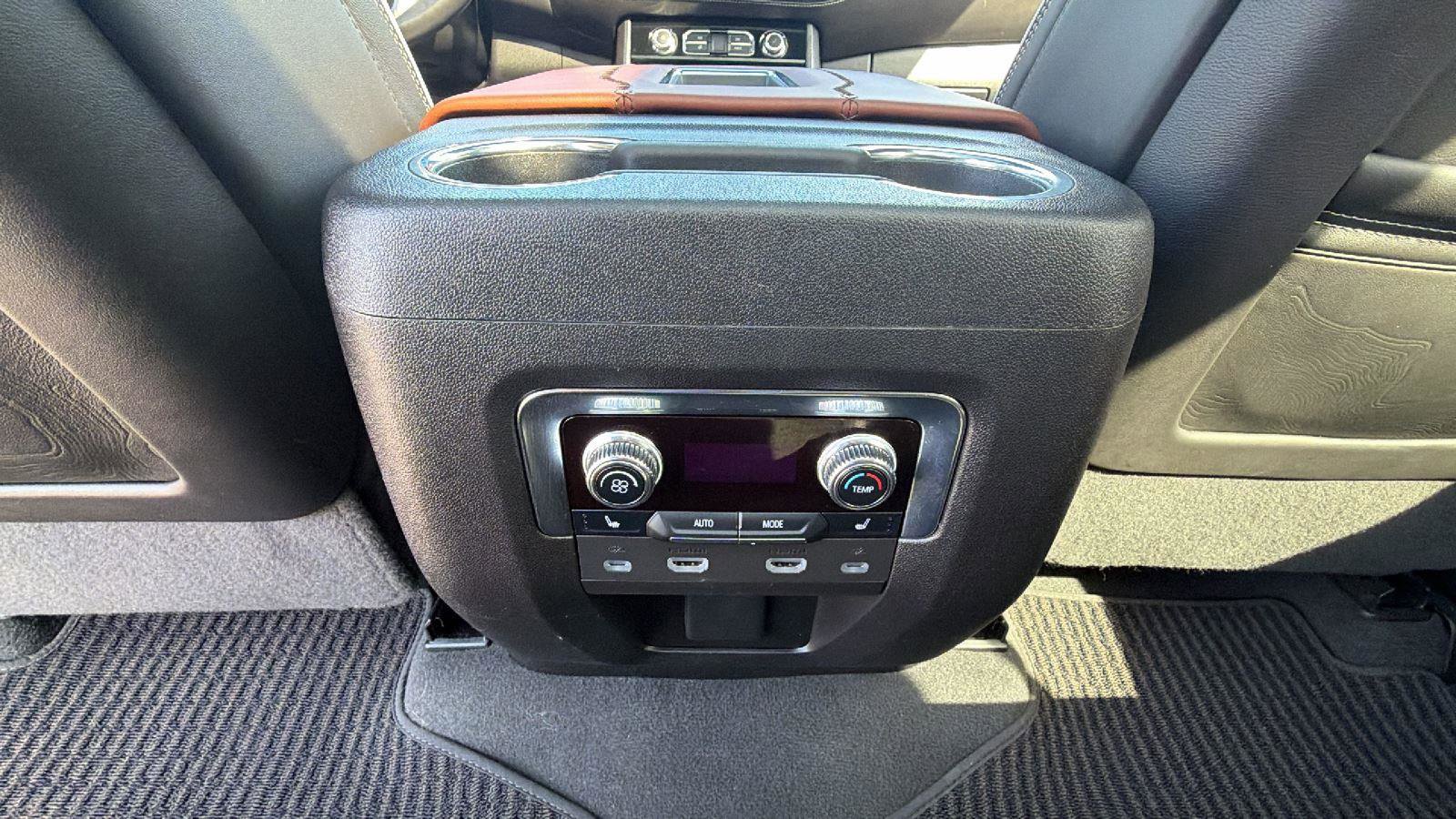 Used 2023 GMC Yukon Denali Ultimate image 35