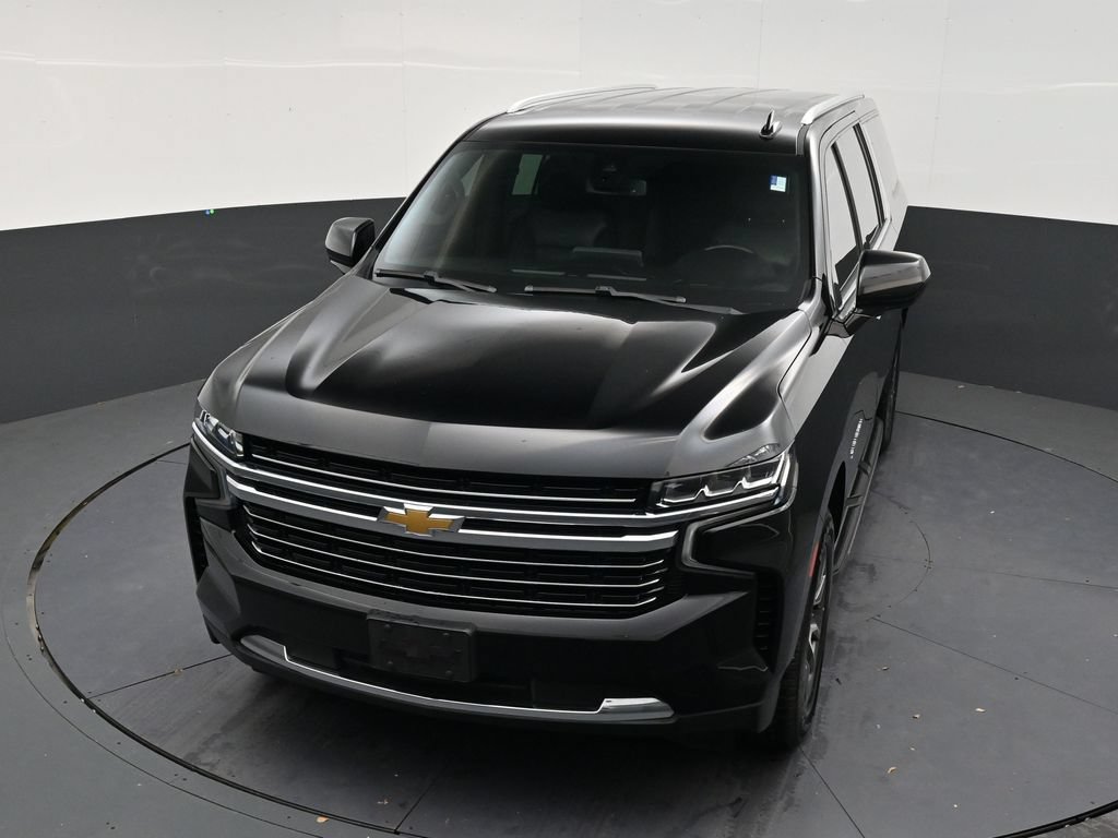 Used 2021 Chevrolet Suburban LT AWD/4WD image 18
