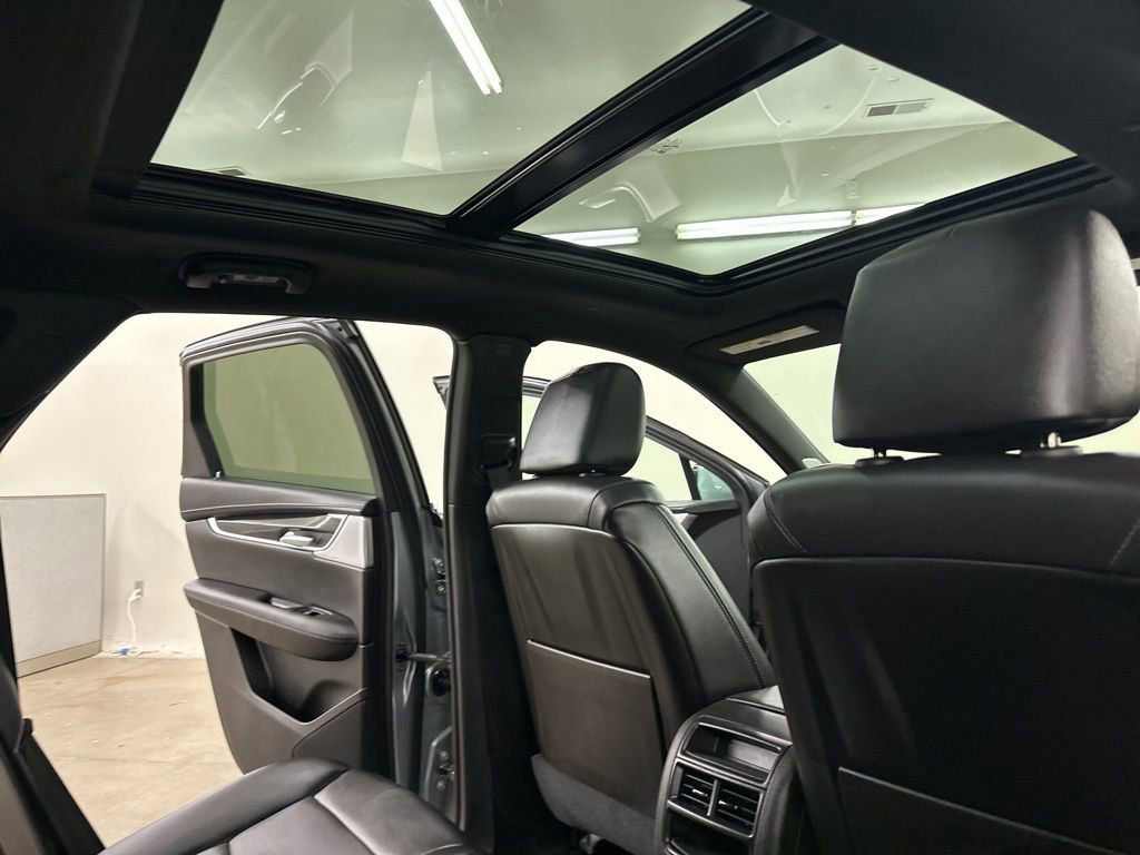 Certified 2025 Cadillac XT5 Premium Luxury image 21