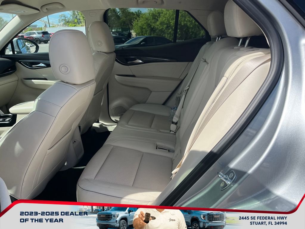 Used 2023 Buick Envision Essence image 11