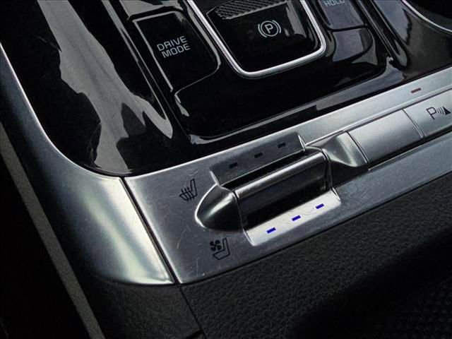 Certified 2023 Kia Carnival SX image 19