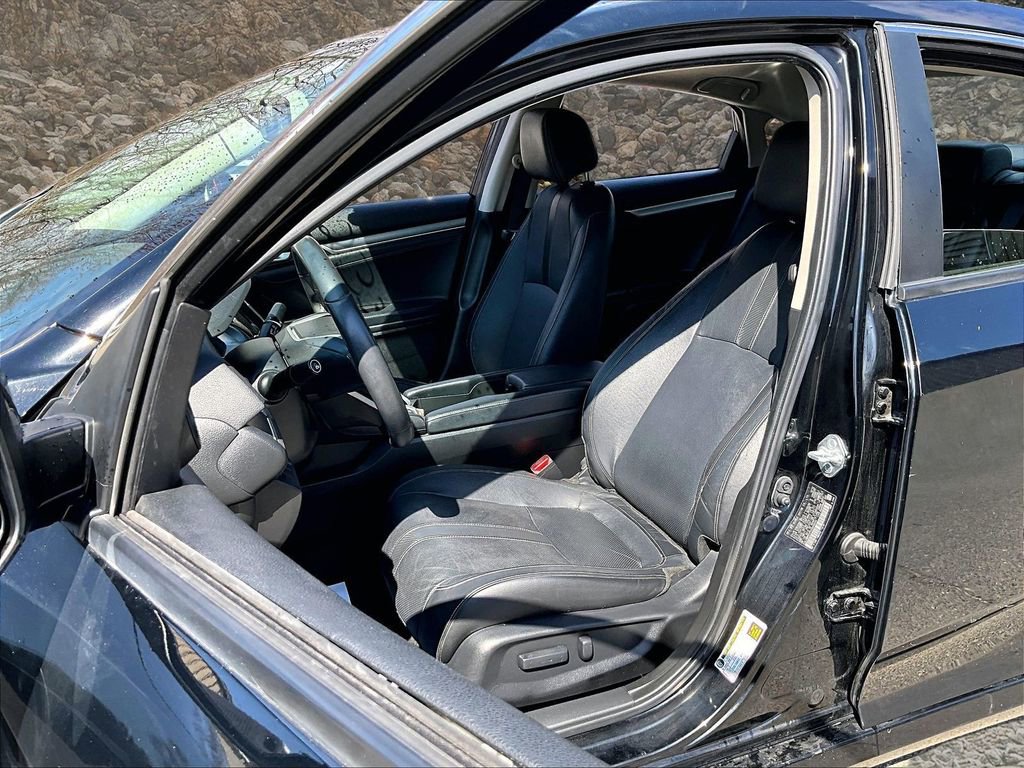 Used 2018 Honda Civic EX-L image 22