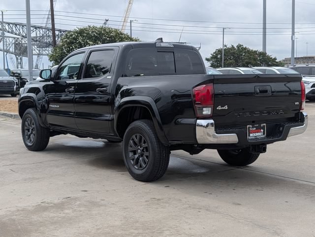 Used 2023 Toyota Tacoma SR5 AWD/4WD image 9