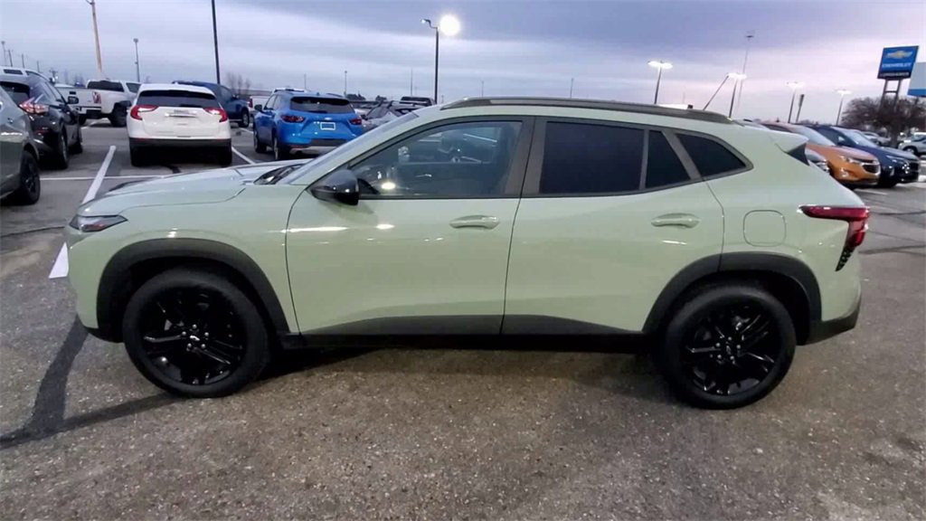 Used 2025 Chevrolet Trax ACTIV w/ Driver Confidence Package image 5