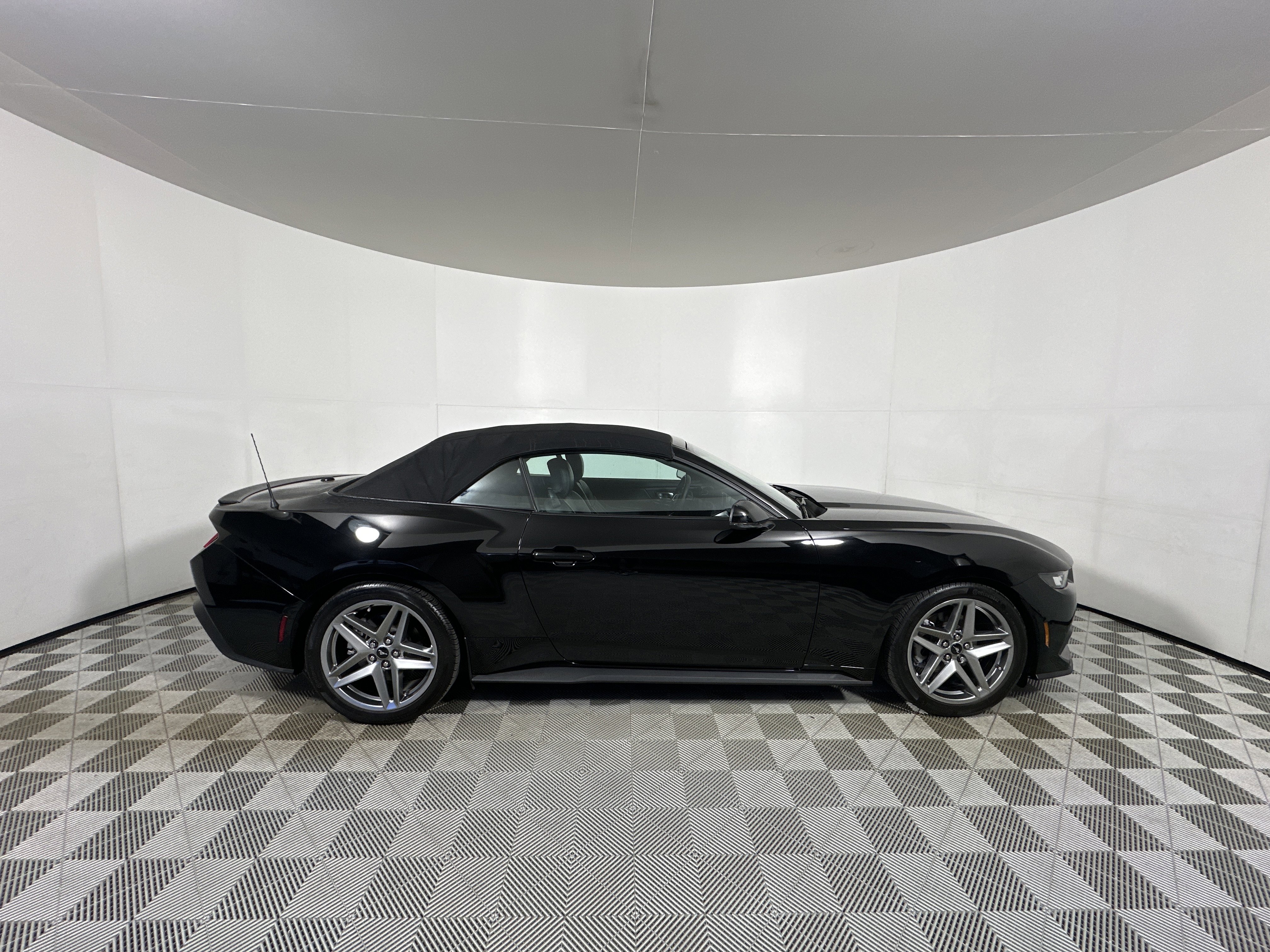 Certified 2024 Ford Mustang Premium image 8