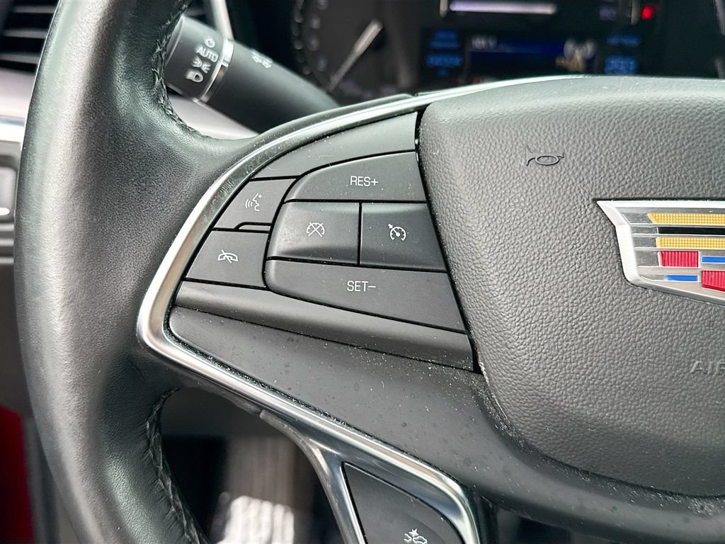 Used 2018 Cadillac XT5 Premium Luxury FWD image 38