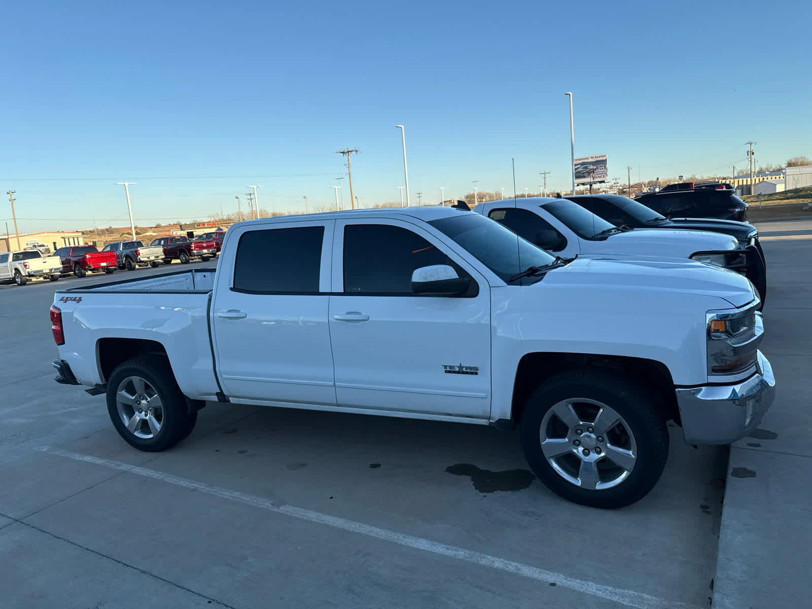 Used 2018 Chevrolet Silverado 1500 LT w/ Texas Edition image 2