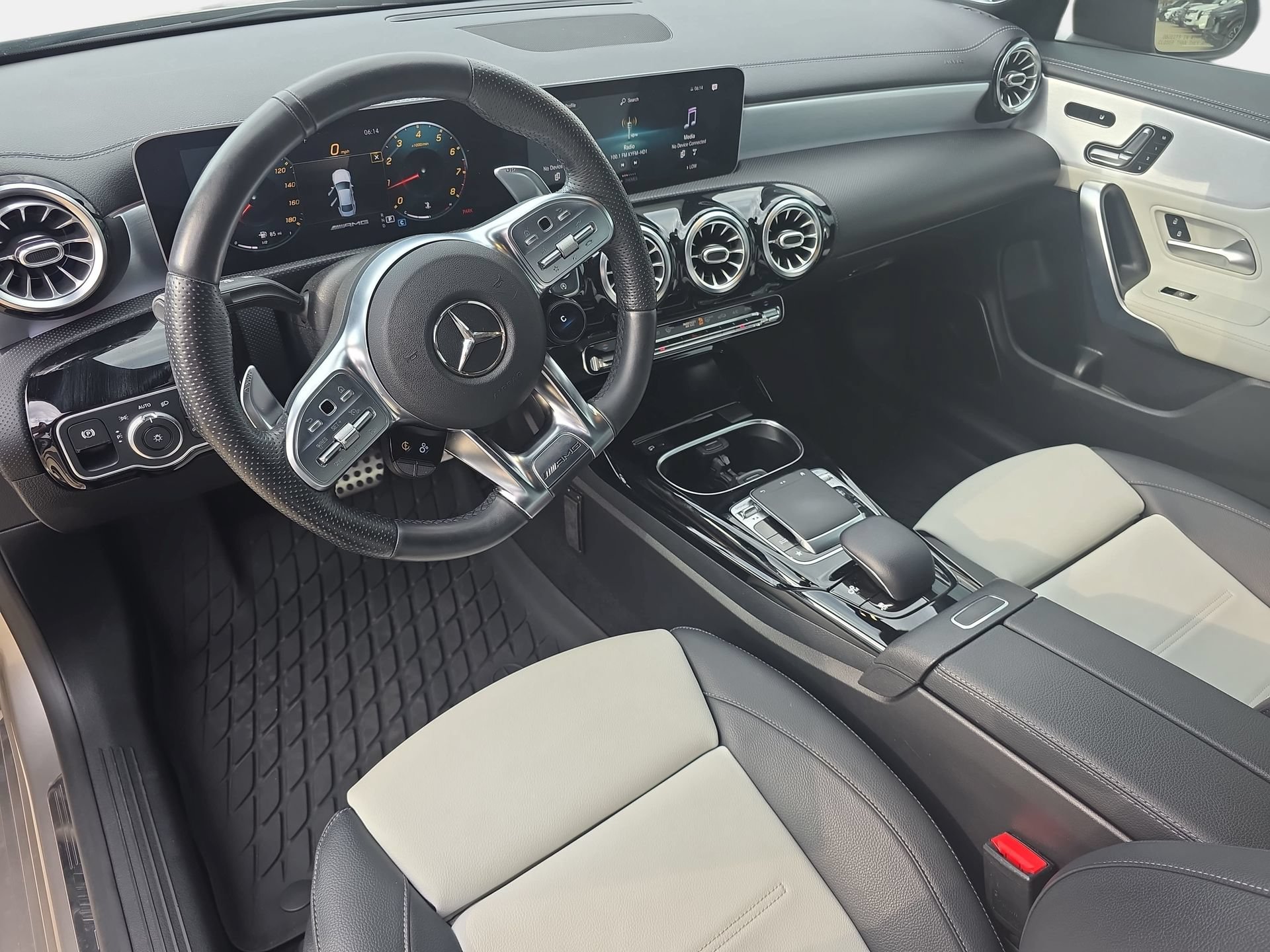 Used 2020 Mercedes-Benz CLA 35 AMG 4MATIC image 16