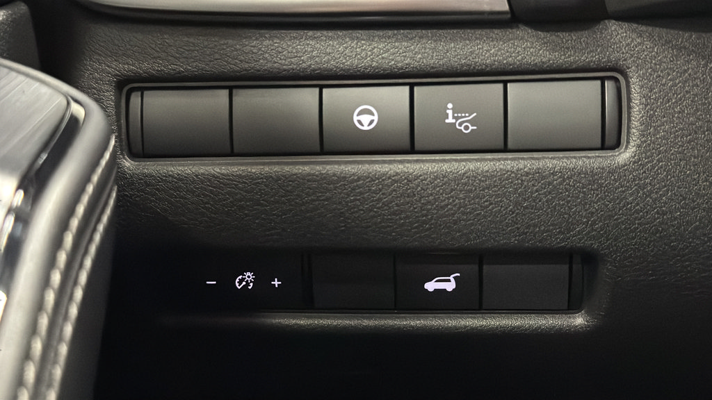 Used 2023 Nissan Rogue Platinum w/ Platinum Premium Package FWD image 30