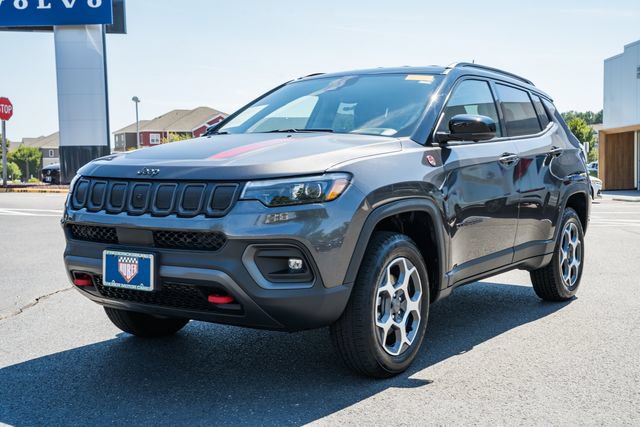 Used 2022 Jeep Compass Trailhawk w/ Trailhawk Elite Group AWD/4WD image 3