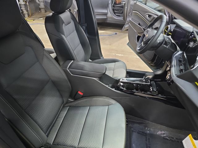 New 2026 Chevrolet Trax LT w/ Driver Confidence Package FWD image 11