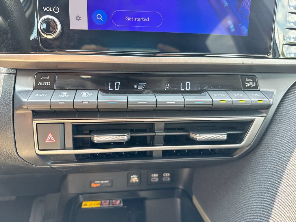 Used 2025 Toyota Camry LE FWD image 16