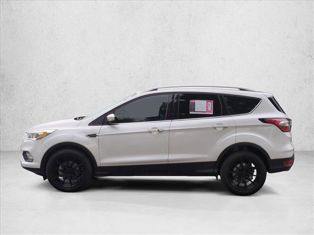 Used 2017 Ford Escape Titanium image 9