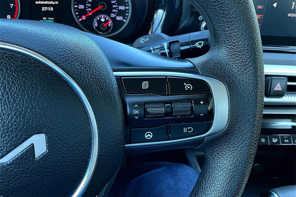 Used 2023 Kia K5 LXS image 18