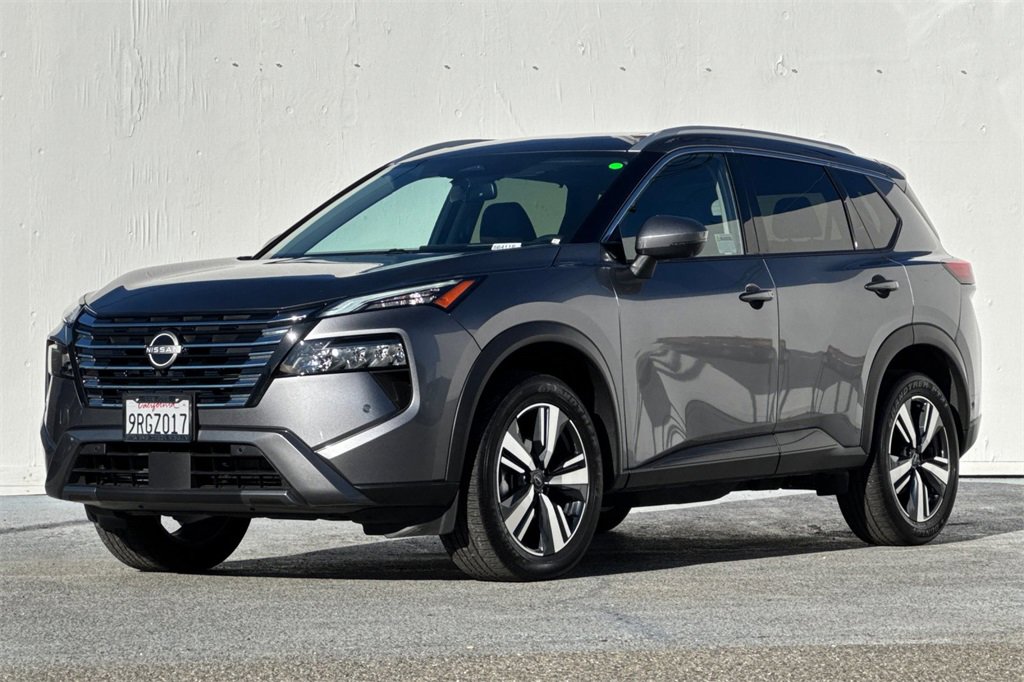 Certified 2025 Nissan Rogue SL w/ SL Premium Package image 8