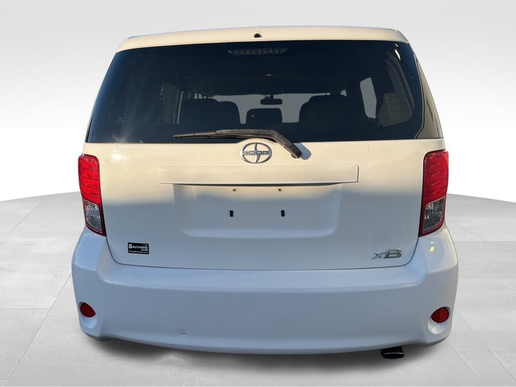 Used 2011 Scion xB image 4