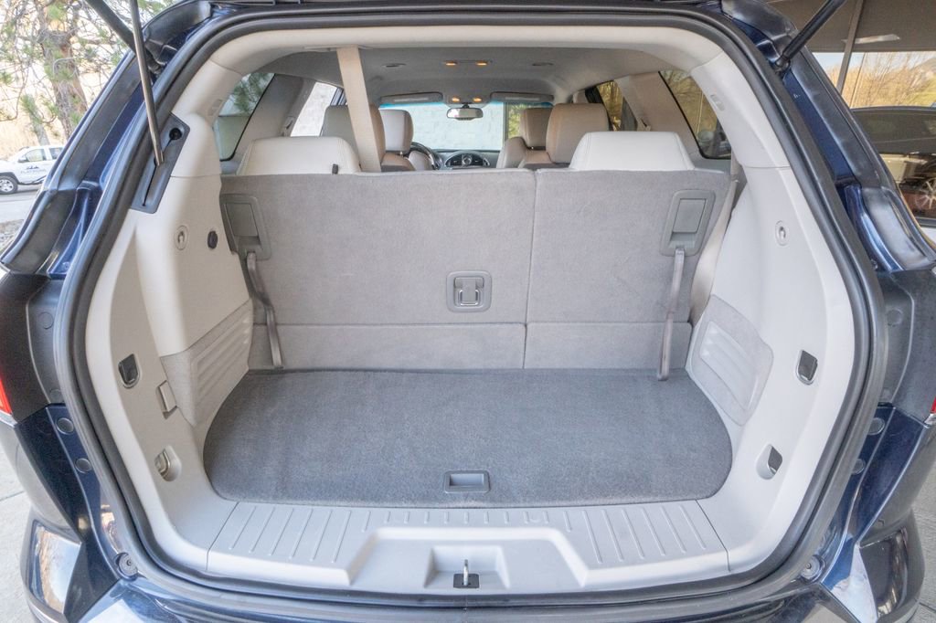 Used 2017 Buick Enclave Leather w/ Trailering Package image 21