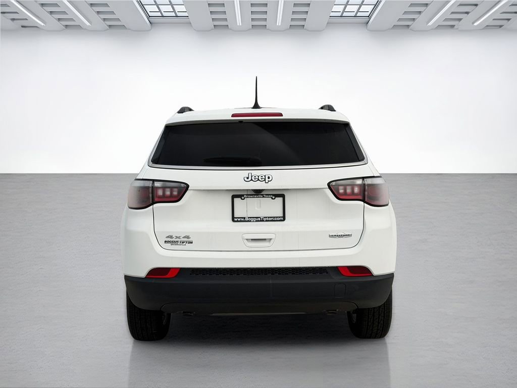 New 2026 Jeep Compass Latitude image 5
