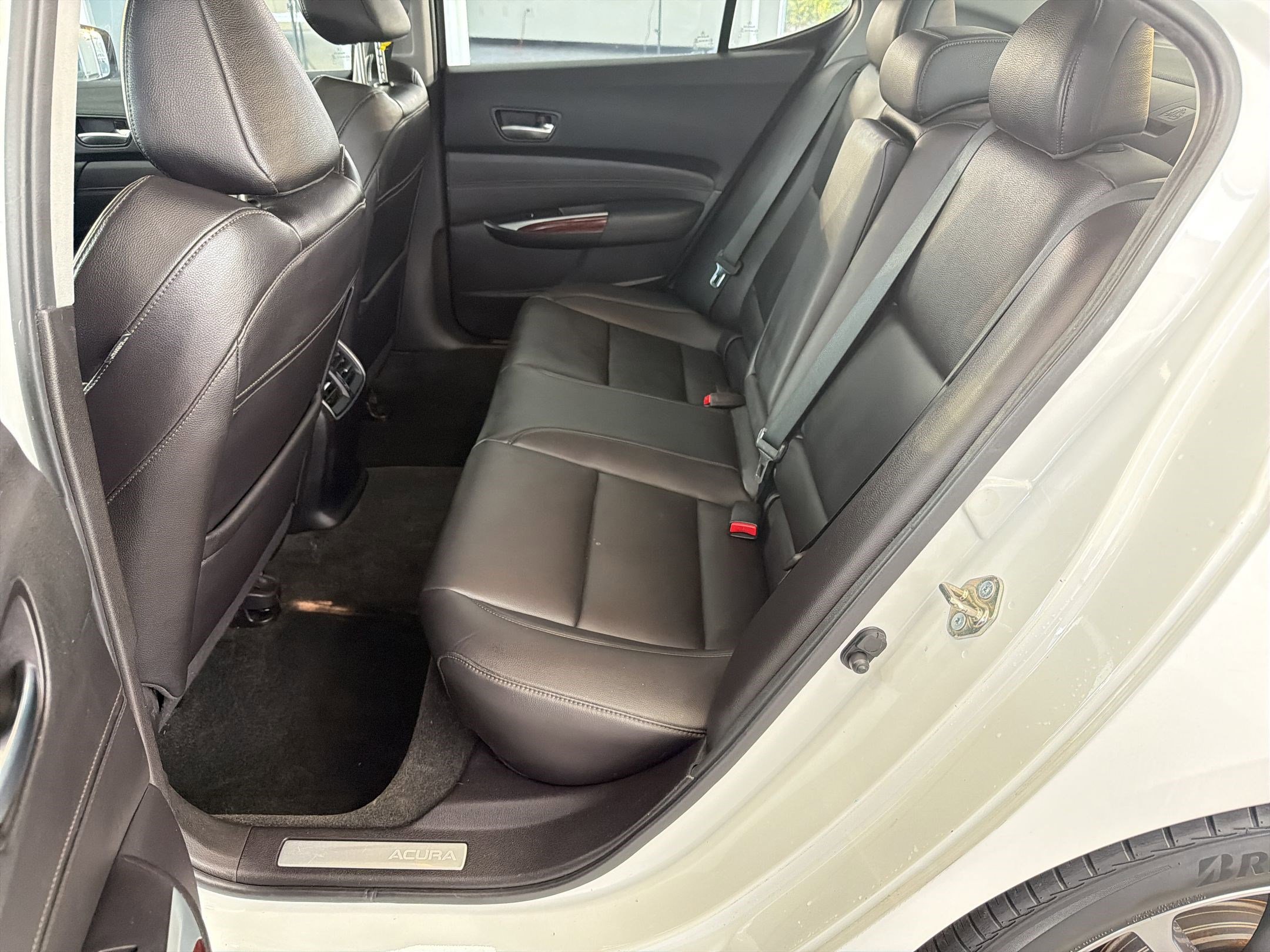 Used 2016 Acura TLX V6 image 15