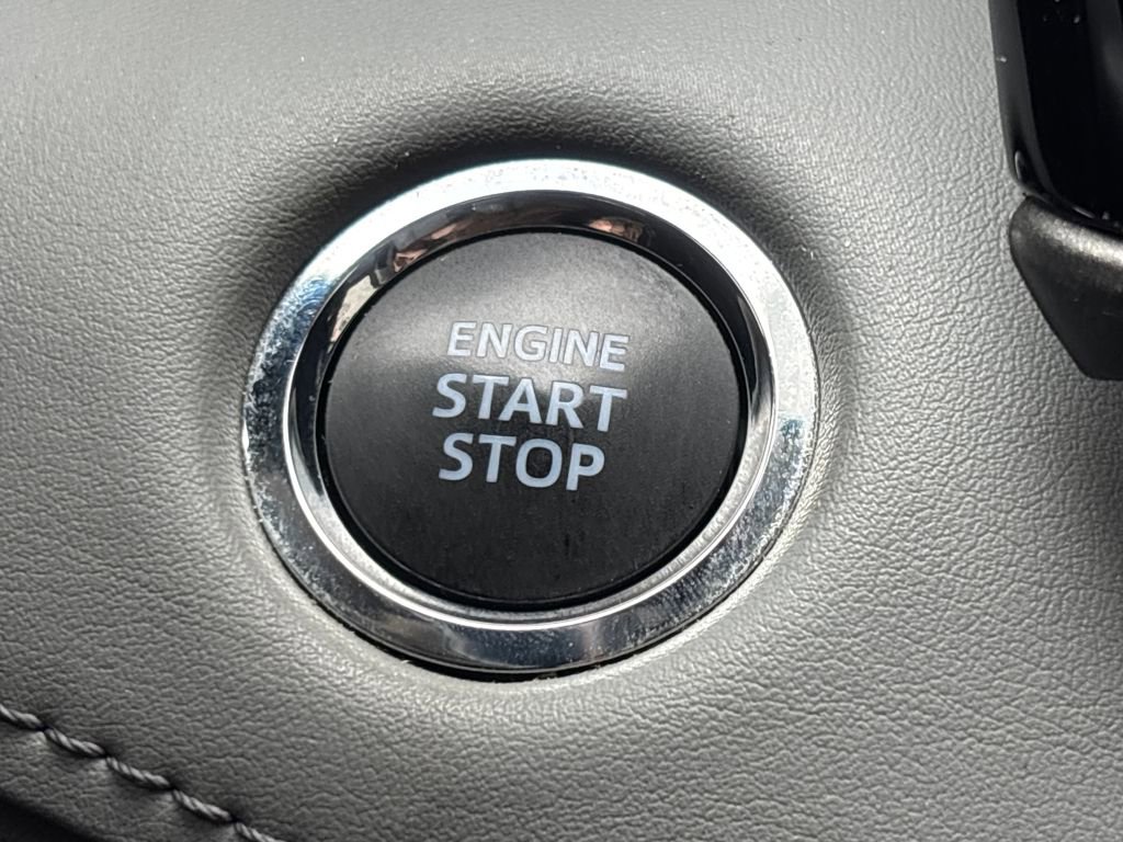 Used 2022 Toyota Highlander XLE image 18