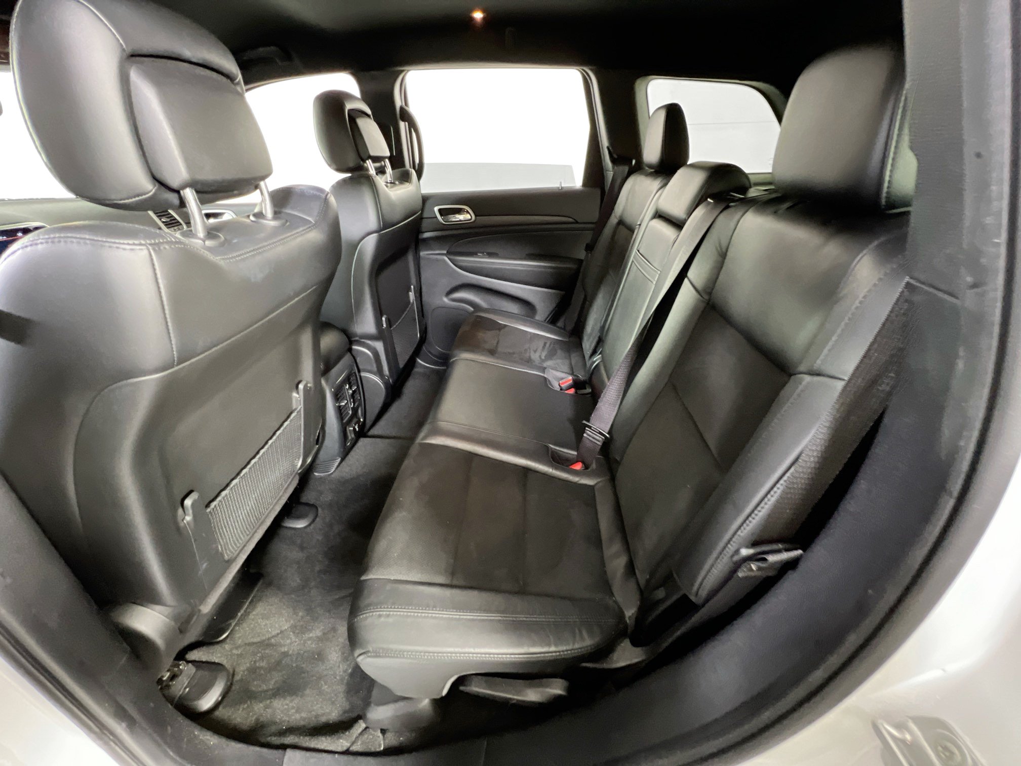 Used 2022 Jeep Grand Cherokee Laredo X AWD/4WD image 24