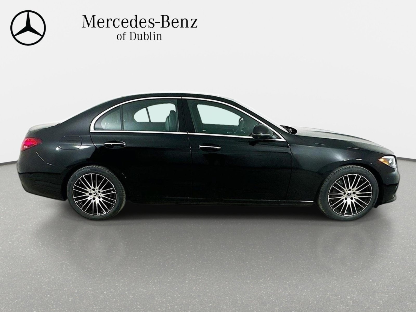 Used 2026 Mercedes-Benz C 300 4MATIC Sedan image 4