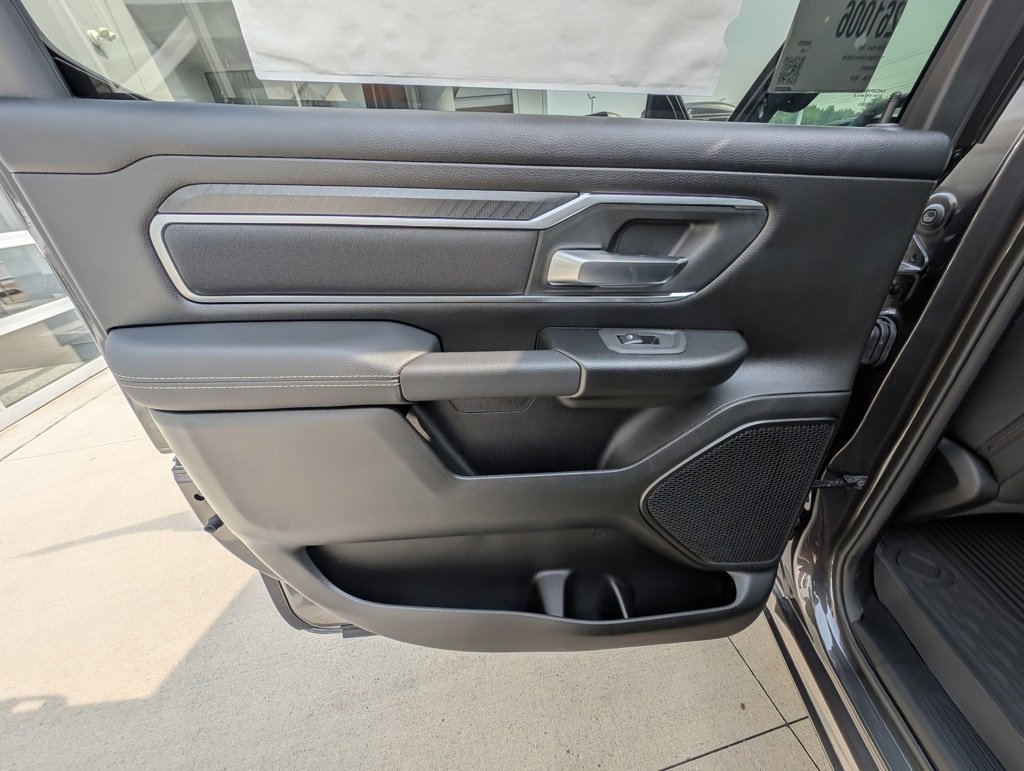 New 2026 RAM 1500 4x4 Crew Cab image 41