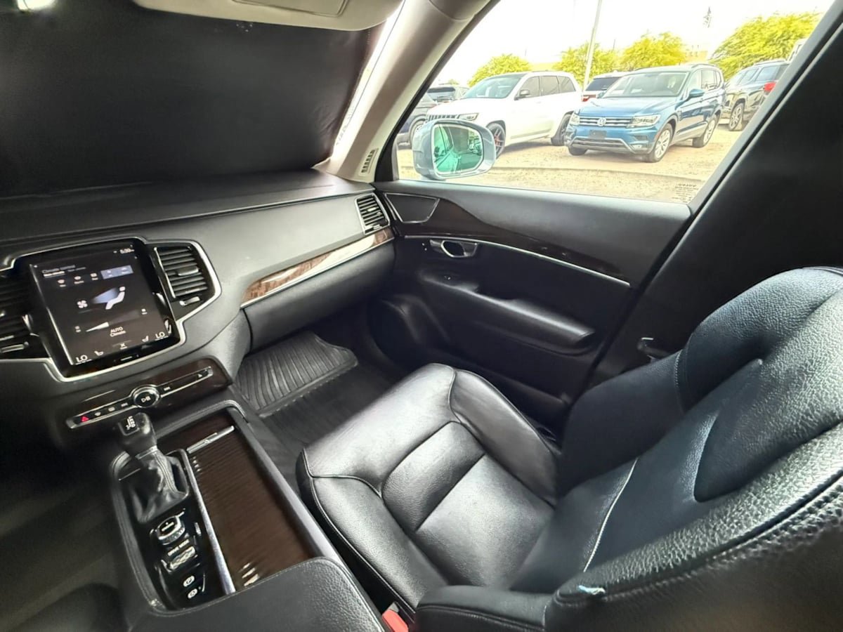 Used 2016 Volvo XC90 T6 Momentum w/ Momentum Plus Package AWD/4WD image 51