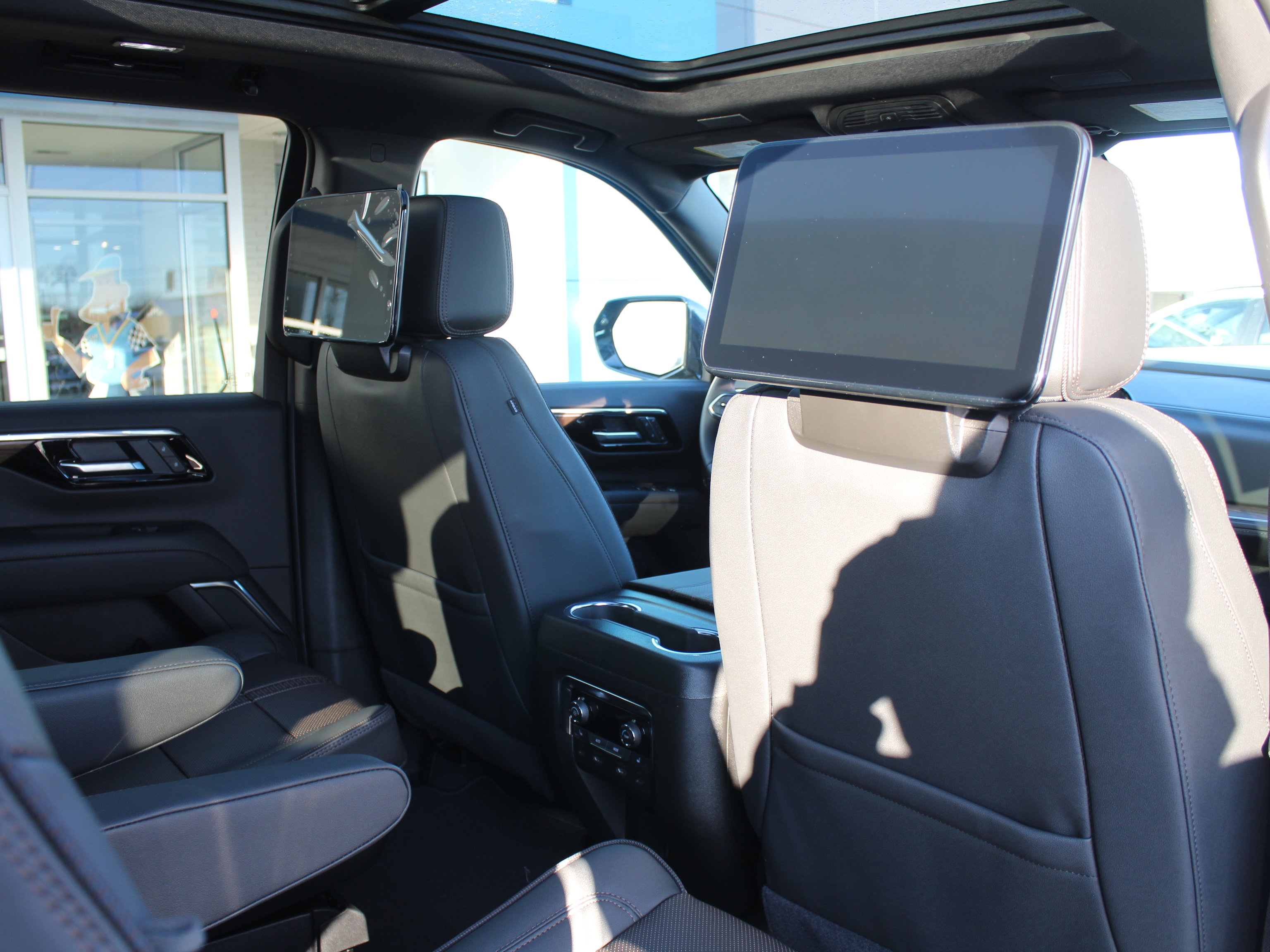 New 2026 Chevrolet Tahoe High Country image 17