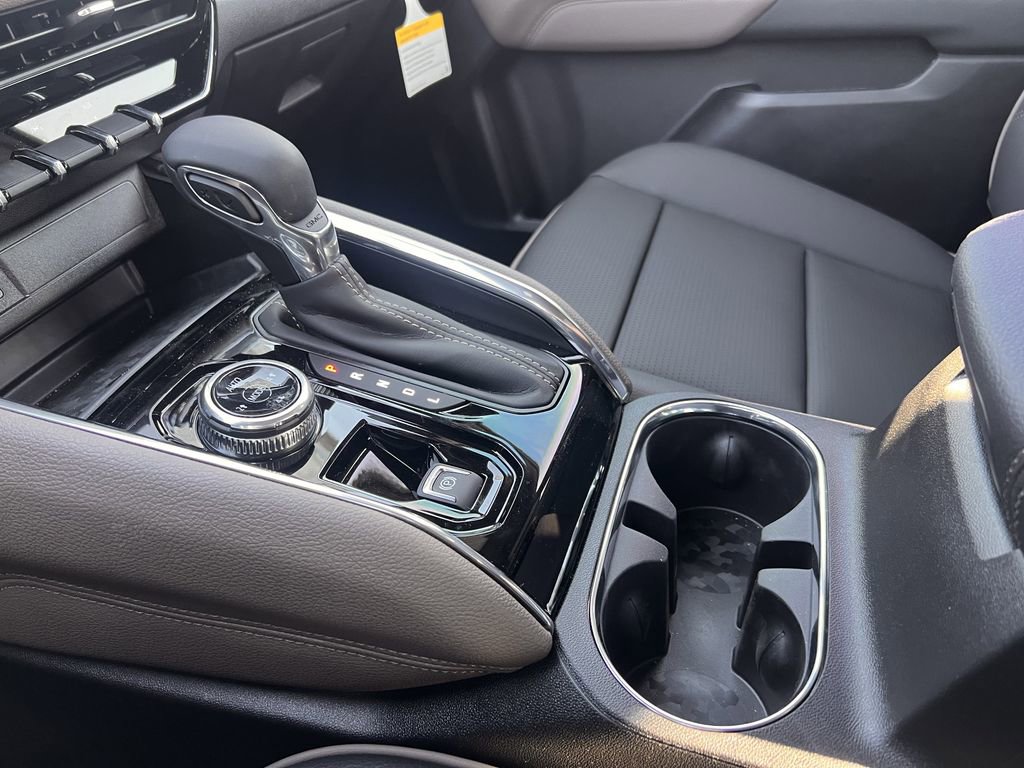 New 2026 GMC Canyon Denali image 21