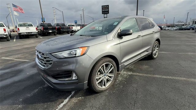 Used 2022 Ford Edge Titanium image 4