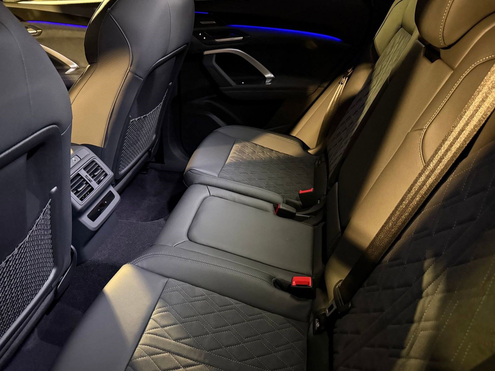 New 2025 Audi SQ5 Premium Plus image 25