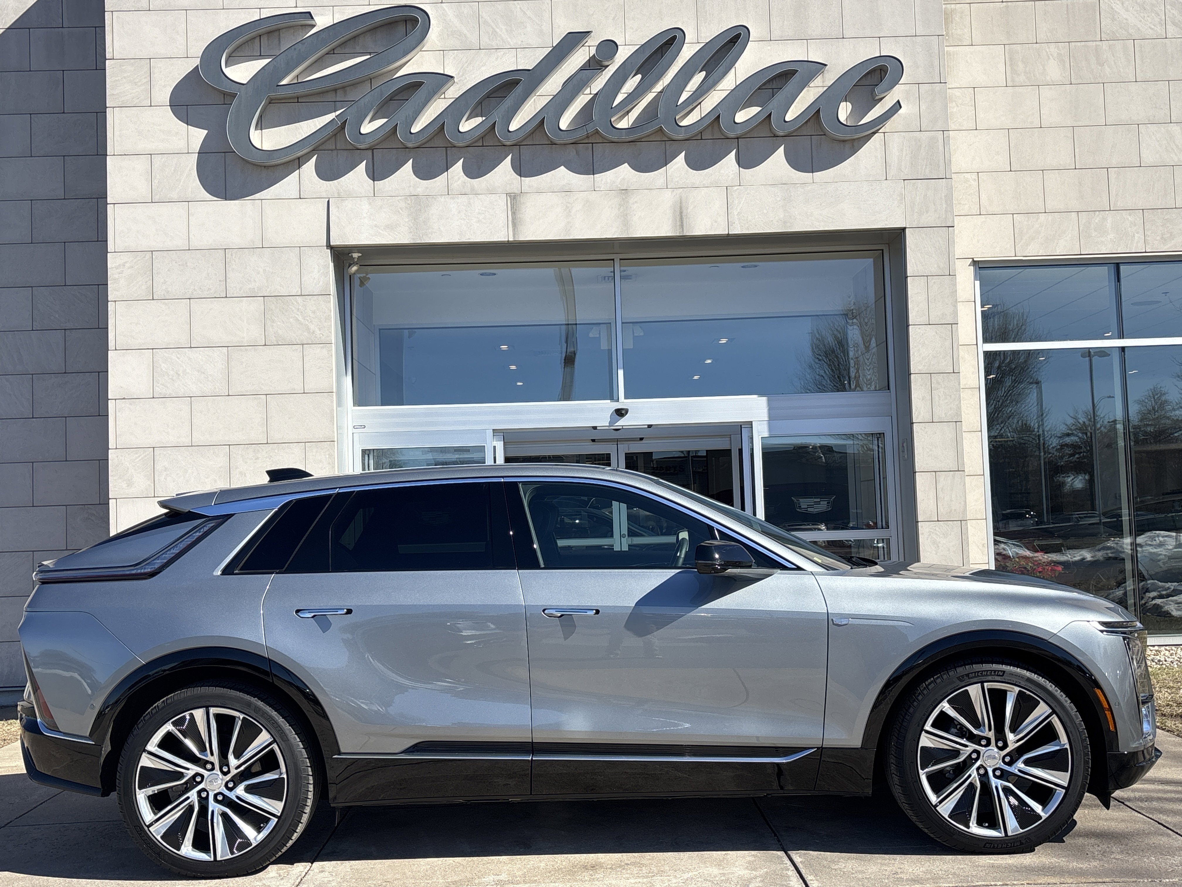 Used 2024 Cadillac Lyriq Luxury w/ LPO, Floor Liner Package image 3