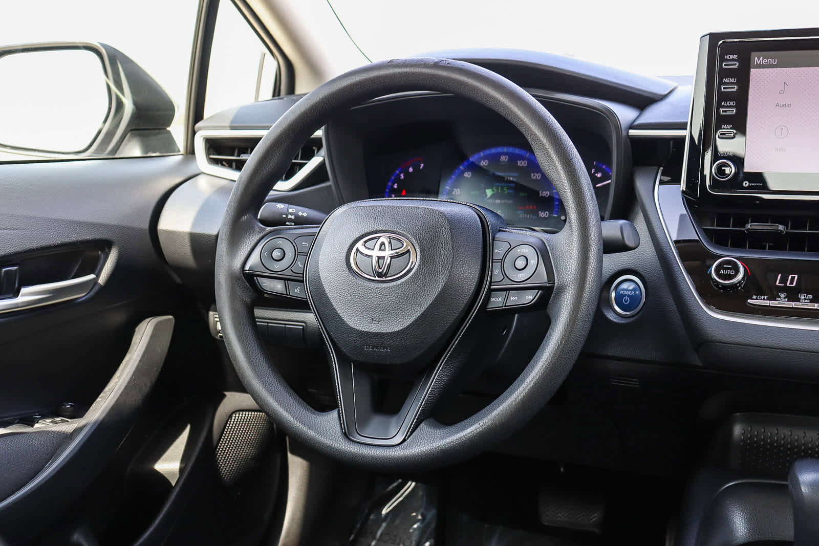 Used 2021 Toyota Corolla LE image 20