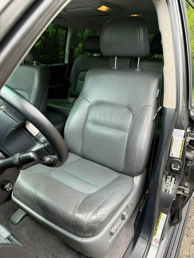 Used 2008 Toyota Land Cruiser AWD/4WD image 17
